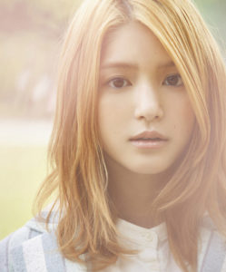 雑誌【kukka】創刊号：川島海荷インタビュー