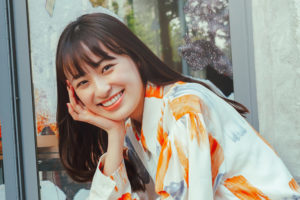 【鈴木美羽:インタビュー】『王様のブランチ』にレギュラー出演する鈴木美羽が、女優としてもABEMAドラマ「ブラックシンデレラ」に出演。マルチに活躍の場を広げる彼女の素顔に迫ります!