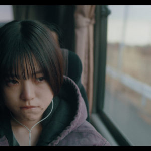 【中井友望】出演するMVあらたよ「交差点」が公開!儚げでセンチメンタルな表情に注目!