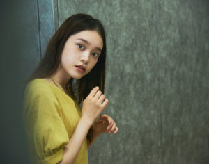 【髙石あかり:インタビュー】17歳の一年間を打ち込んだ映画『とおいらいめい』が公開。人類滅亡の日を直前に、3姉妹が織りなす家族の物語で三女・音役を好演!