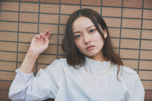 【川瀬莉子:インタビュー】ドラマ「エルピス」の注目女優。役で明らかになった本物レベルのアナウンサースキルでMC仕事も急増の予感!
