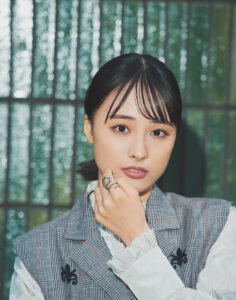 【大友花恋:インタビュー】コロナ禍を描いた群像劇、映画『散歩時間〜その日を待ちながら〜』でヒロイン役を好演。さらに読書家・大友花恋が今読んでほしい小説3選も紹介!