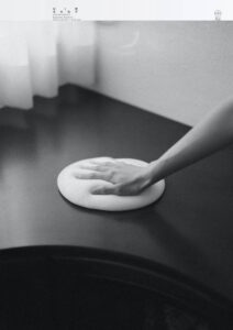 【個展】写真家・木村和平・写真展「石と桃」3/31(金)〜4/22(土)@飯田橋Roll