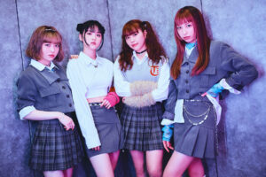 Amazon.co.jp: キャンディーズ みごろ!ベストソングコレクション