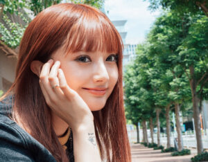 【安斉かれん】8/4(木)に発売した1st写真集『in all ♡』。自身の軌跡を辿る地元・藤沢や初水着を披露した沖縄での撮影を収録。初めて見せる表情をふんだんに収めた記念すべき一冊!
