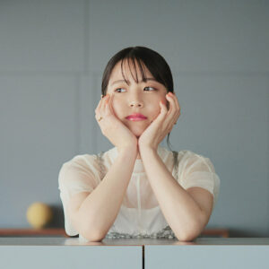 【中井友望:インタビュー】8/4公開の映画『炎上する君』トモ役で異彩を放つ女優として話題。ふくだももこ監督に寵愛される女優・中井友望に注目必至です!