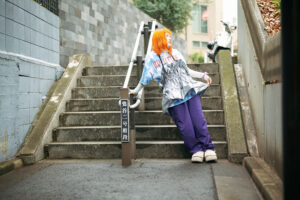 【カメレオン・ライム・ウーピーパイ：インタビュー】2024年最注目のアーティスト・カメレオン・ライム・ウーピーパイ。ボーカルChi-をはじめ3人による音楽世界が2024年の音楽シーンを席巻する！