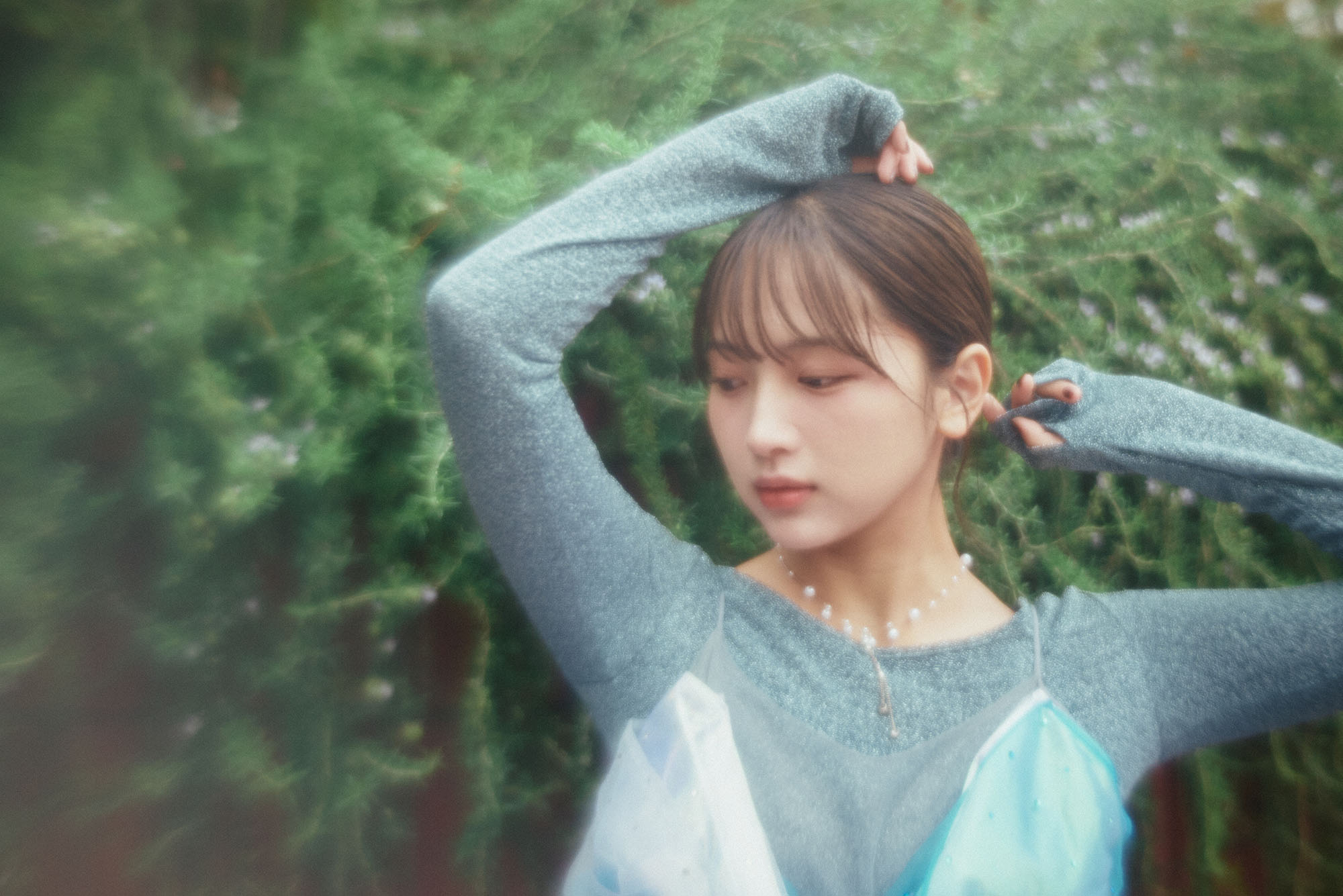 【速瀬愛：インタビュー】ブランチレポーター、俳優として活躍する速瀬愛が、シングル曲「surface」でアーティストデビュー。多彩な魅力と才能で、これからの音楽シーンの注目の的に！