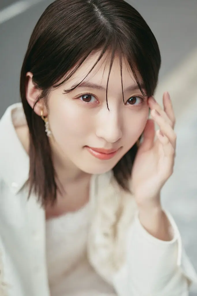 日比美思：インタビュー】1st写真集「朝食ってビュッフェですか