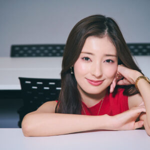 【俳優・宮本茉由:インタビュー】ドラマ「レプリカ 元妻の復讐」で悪女を快演。悪魔のような女性「藤村花梨」役への挑戦が、壮絶な復讐劇を完璧な作品に仕上げています!
