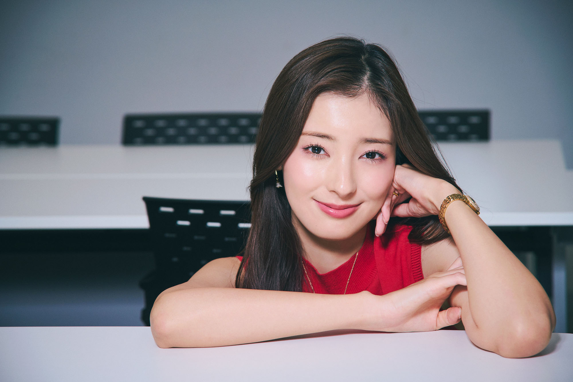 【俳優・宮本茉由：インタビュー】ドラマ「レプリカ 元妻の復讐」で悪女を快演。悪魔のような女性「藤村花梨」役への挑戦が、壮絶な復讐劇を完璧な作品に仕上げています！