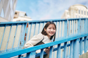 【山本かりん：インタビュー】“国民的元気印な妹”らしさを武器に出演急増中の女優・山本かりん。屈託のない笑顔を引っ提げ、女優もバラエティもこなすマルチな才能も着々と開花し始めています！